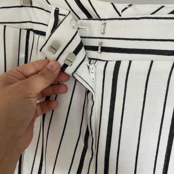 Chico’s | Striped Wide-Leg Pants Size 2R (US 12R) - Picture 9 of 15